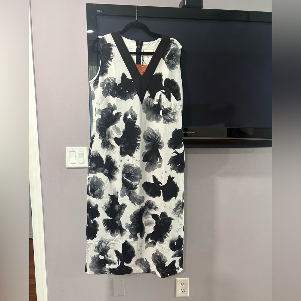 Chic Black and White Floral Midi Dress